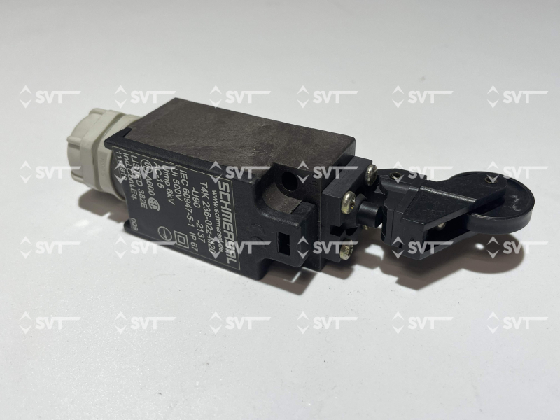 Выключатель концевой T4K 236-02z-M20